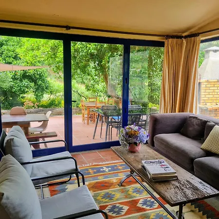 Out Of Town Hostel Castelo de Paiva