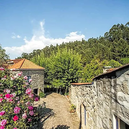 Hostel Out Of Town Castelo de Paiva