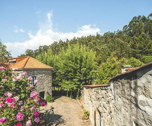 Out Of Town Hostel *