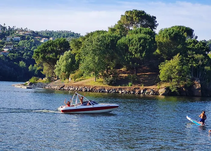 Out Of Town Hostel *