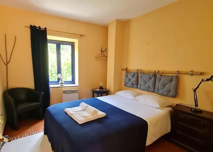 Out Of Town Hostel *