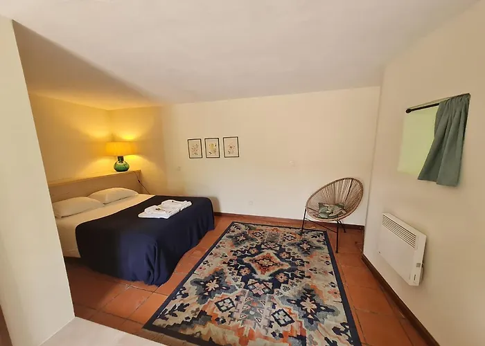 Out Of Town Castelo de Paiva